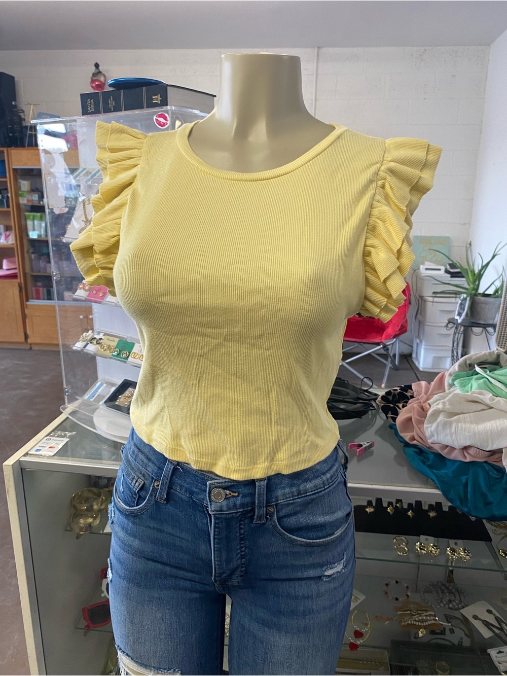 Zara Yellow Ribbed Ruffle Sleeve Tank - Picture 2 of 4